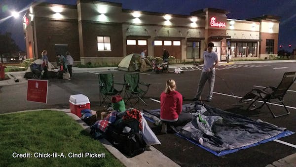 People camp out for chicken