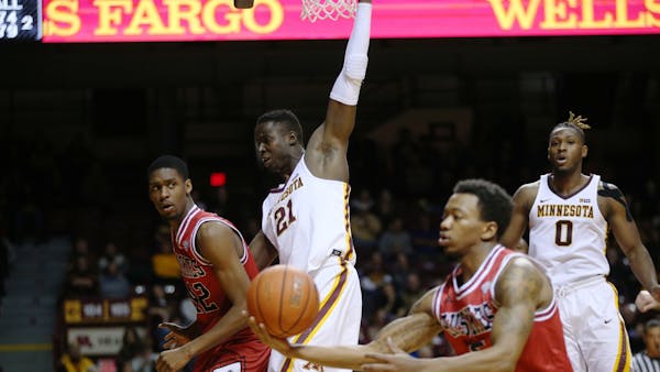 Pitino, Gophers players talk about 10-1 start and defense