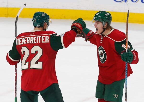 Late Niederreiter goal lifts Wild over lowly Coyotes