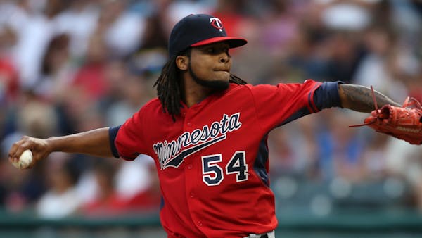 Twins, Santana crushed in Cleveland, 17-4