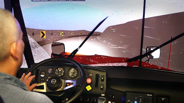 MnDOT uses new simulator to help train snowplow drivers