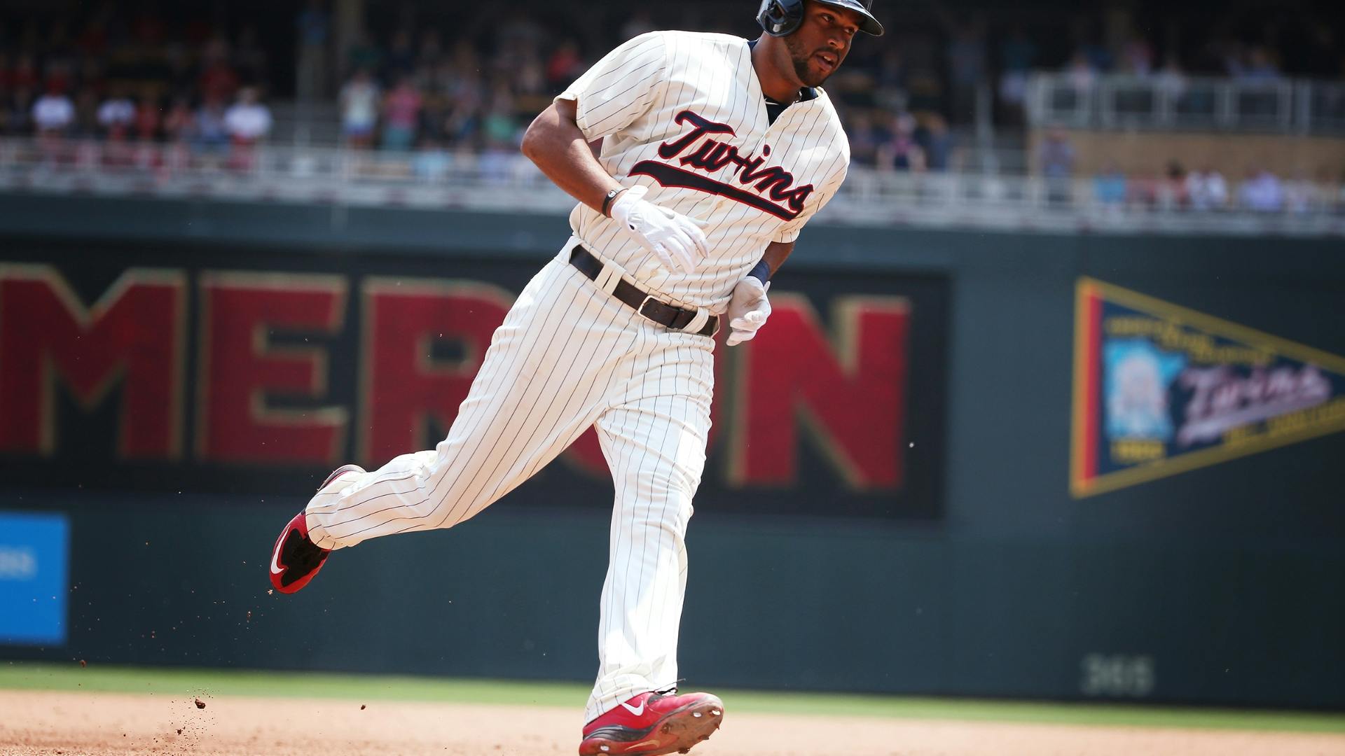 Aaron Hicks' two-run home run was a key hit in the Twins victory Wednesday.