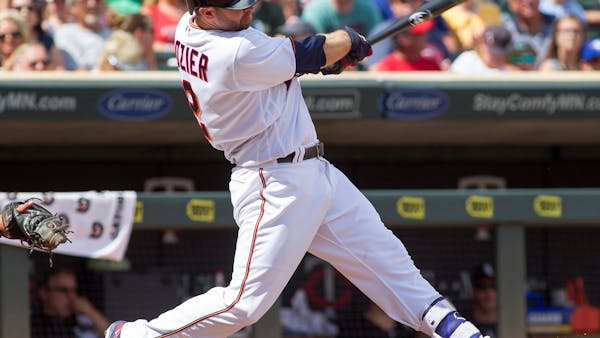 Dozier has powerful day at the plate