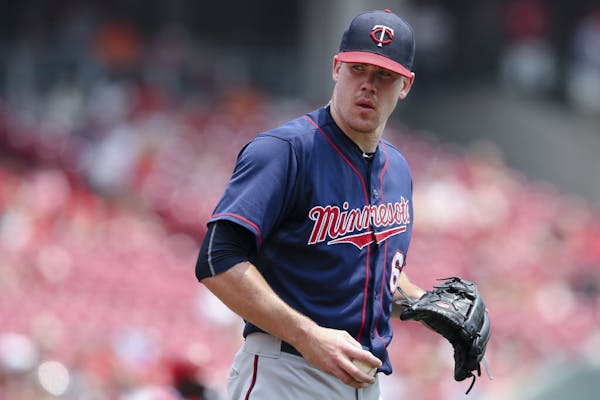 May, Twins turn back Team USA in exhibition
