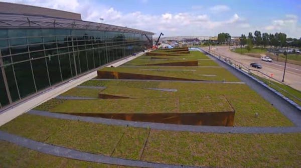Time lapse: MSP green roof construction in 48 seconds