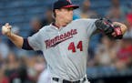 Gibson's complete game at Atlanta continues Twins' road dominance