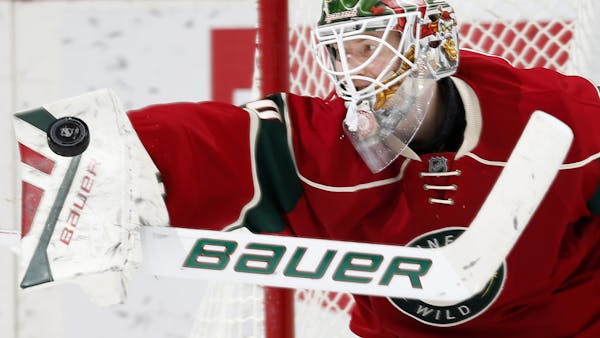 Hot Dubnyk makes one goal stand up in Wild's win