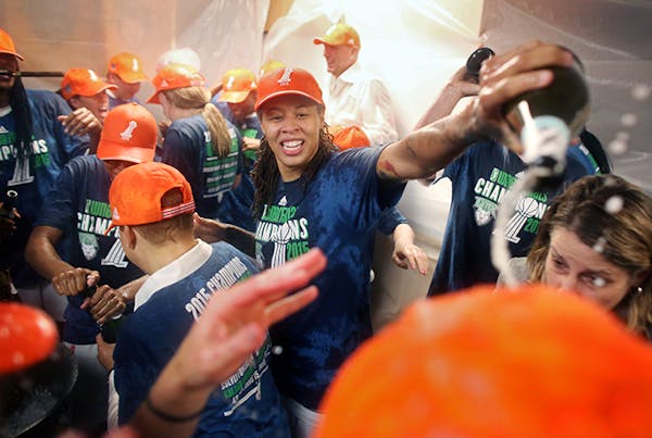 Watch Lynx celebrate their first championship win at home