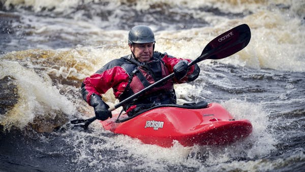 Spring rapids make Kettle River a paddlers' playground