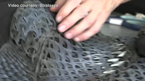 3-D printing carves its way into fashion