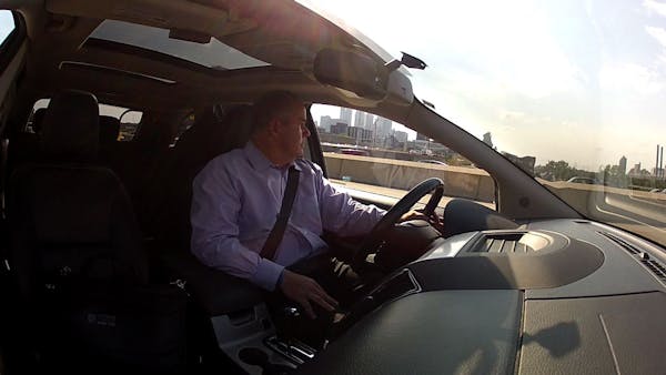 Survivor drives over new 35W bridge for the first time