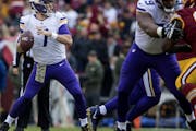 Vikings stick with Keenum as starting quarterback vs. Rams