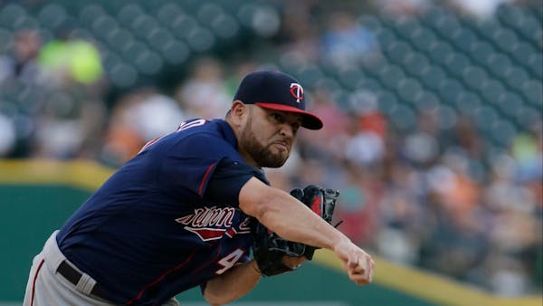 Nolasco's effort wasted as Twins fall to Tigers
