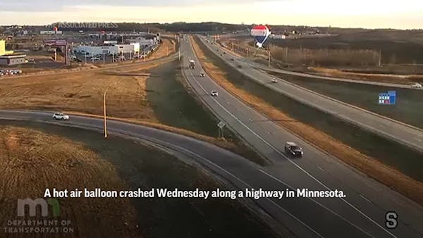 Hot air balloon crashes along Minnesota highway
