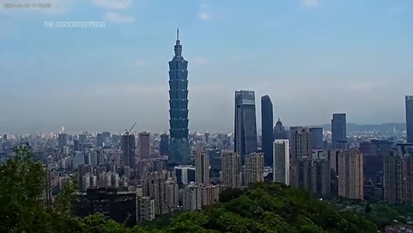 Taipei government camera captures earthquake shaking financial district