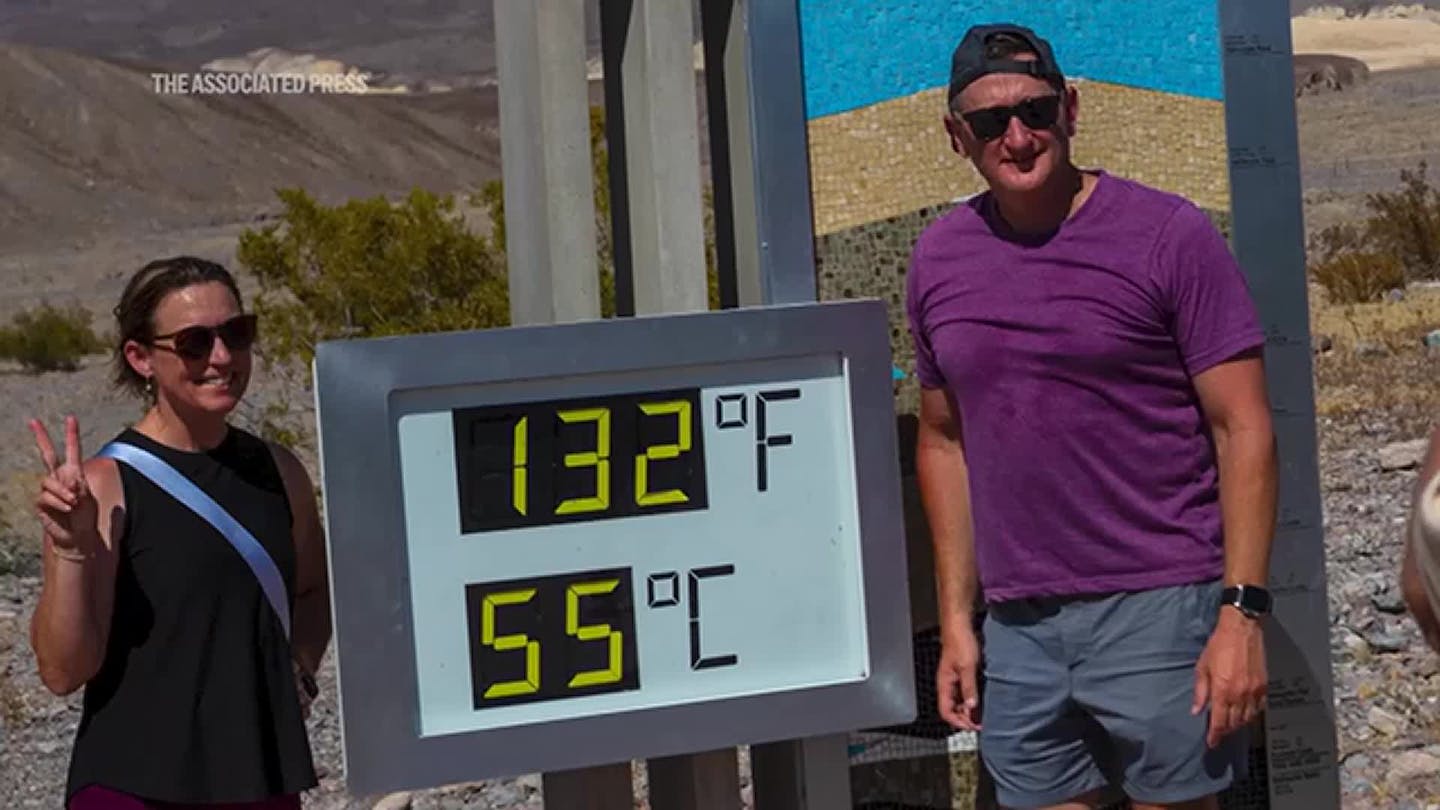 Dangerous heat doesn't stop Death Valley visitors