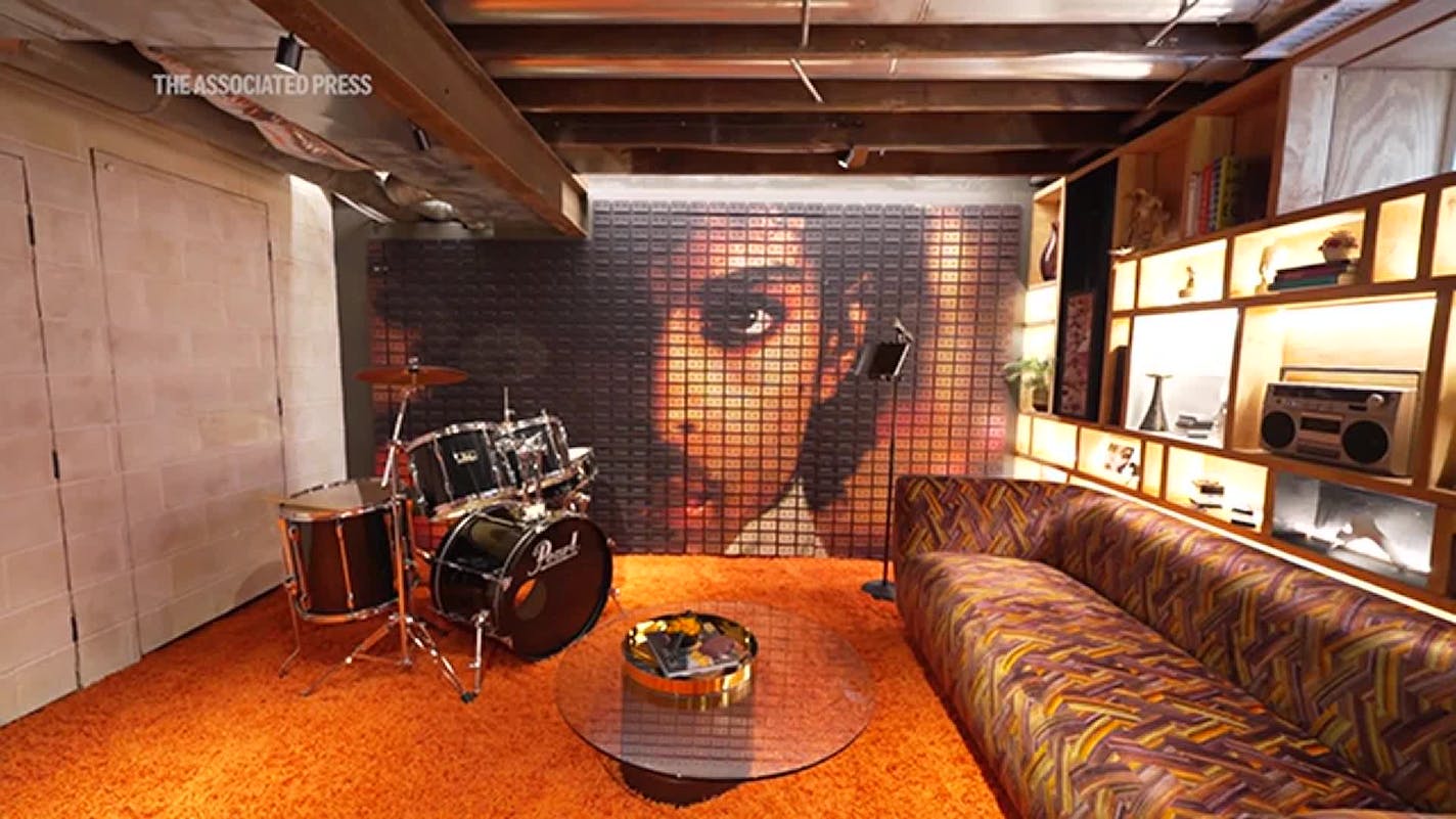 Prince fans invited to stay the night at Purple Rain House in Minneapolis
