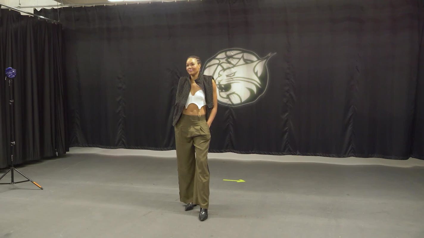 Lynx make a stylin' entry before Game 3